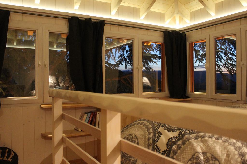 Cordelle Domaine Des Grands Cedres B&B 외부 사진